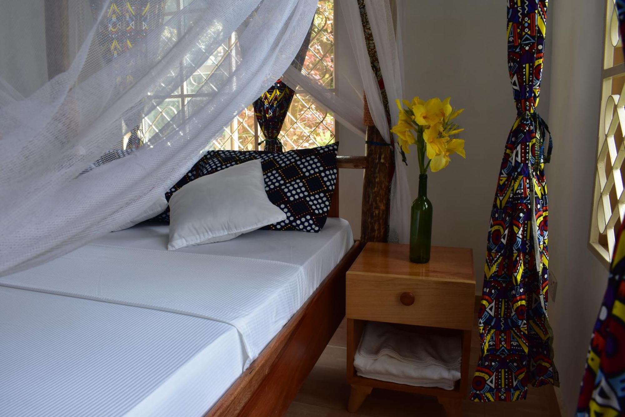 Kilimanjaro Accommodation Msaranga Экстерьер фото