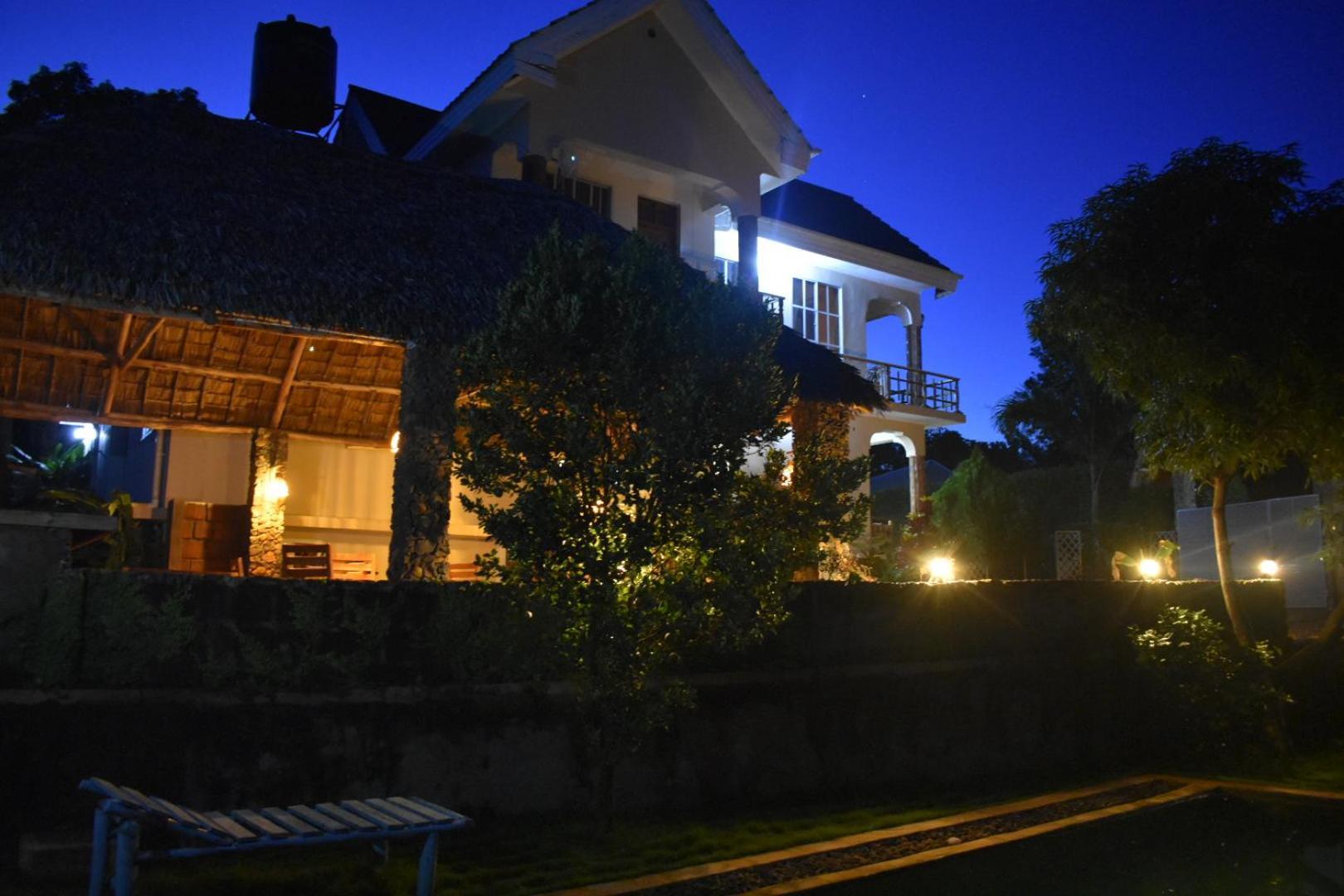 Kilimanjaro Accommodation Msaranga Экстерьер фото