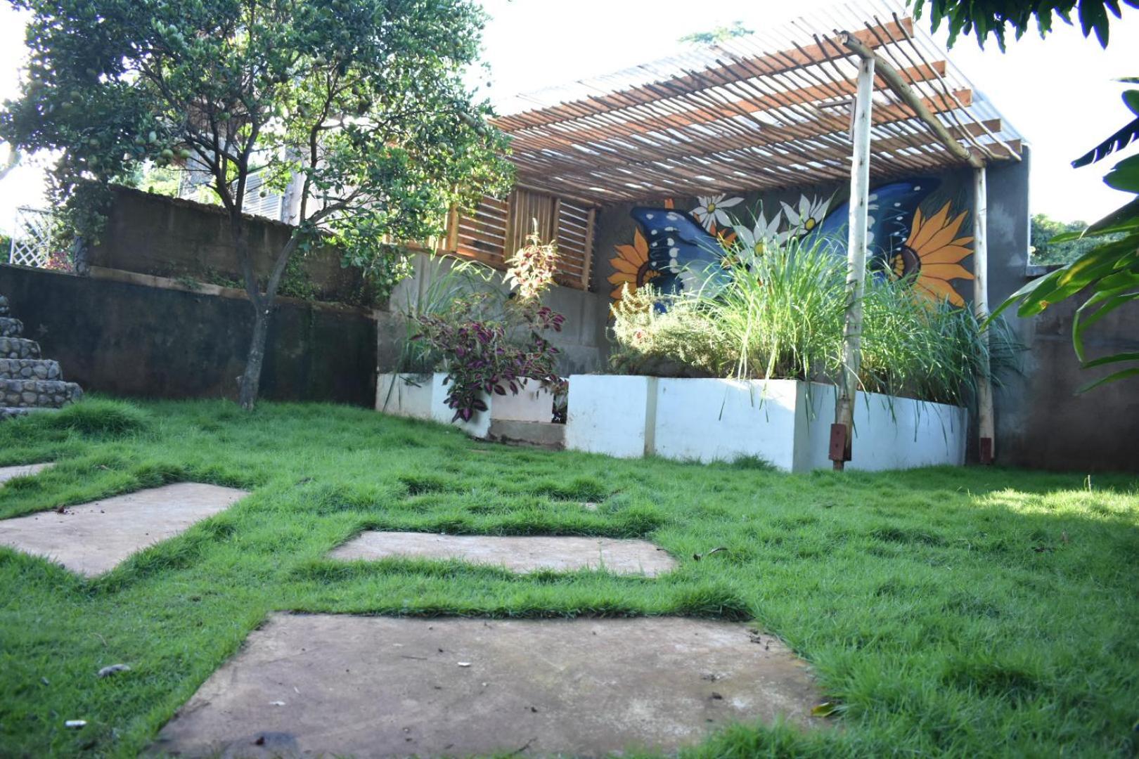 Kilimanjaro Accommodation Msaranga Экстерьер фото