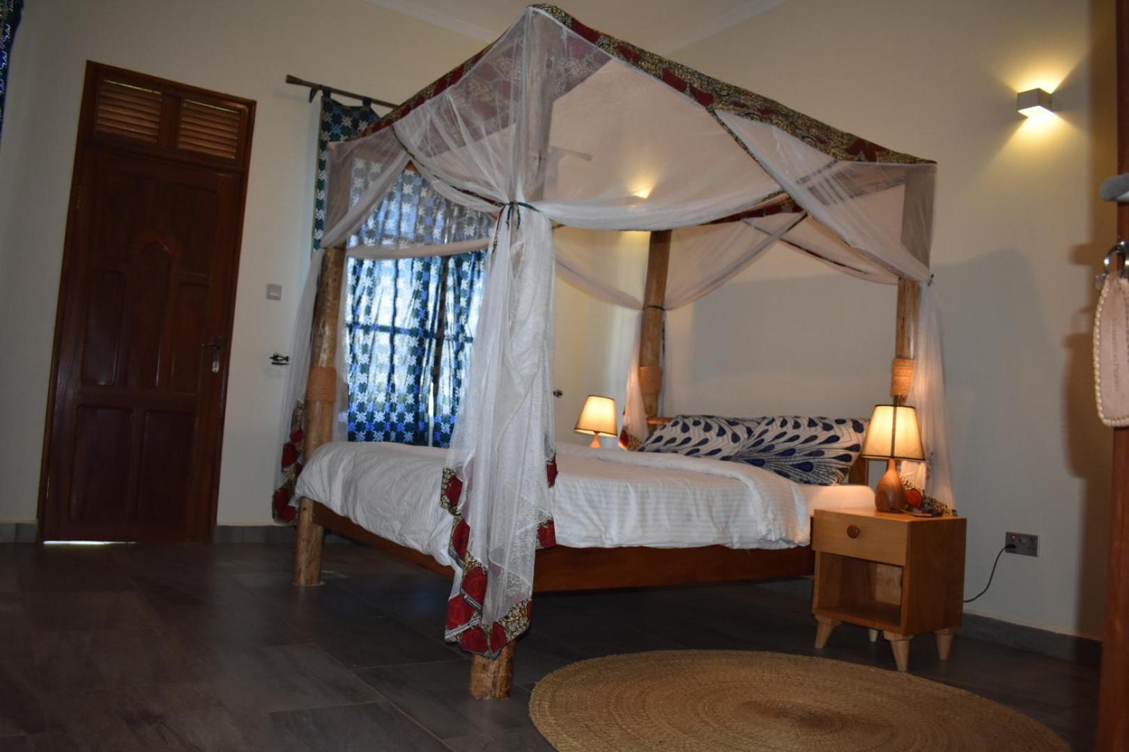 Kilimanjaro Accommodation Msaranga Экстерьер фото
